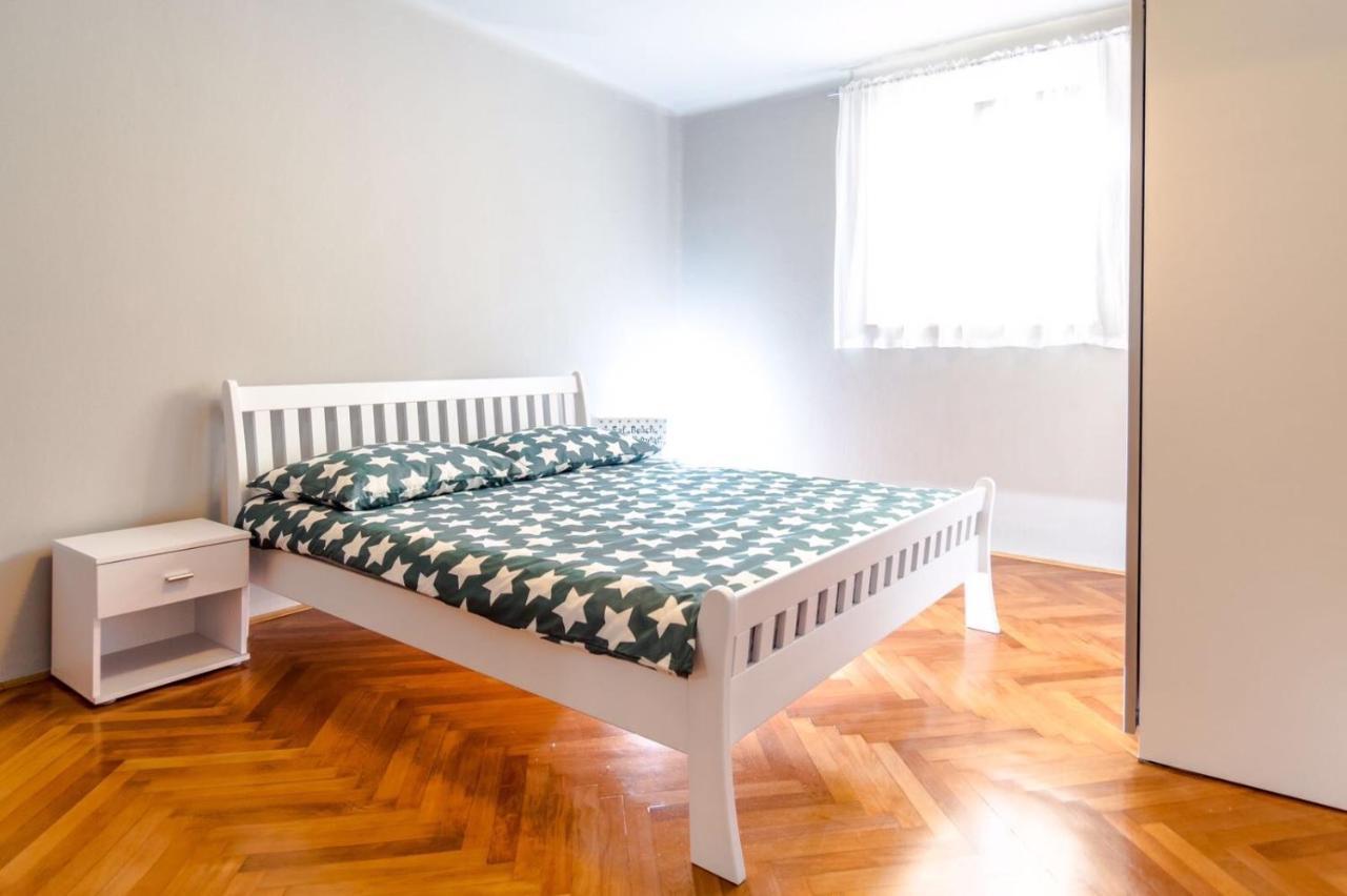 Klarina Beach Apartment สปลิท ภายนอก รูปภาพ