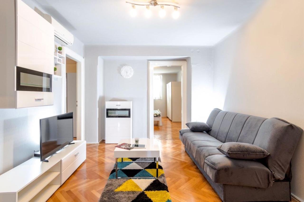 Klarina Beach Apartment สปลิท ภายนอก รูปภาพ