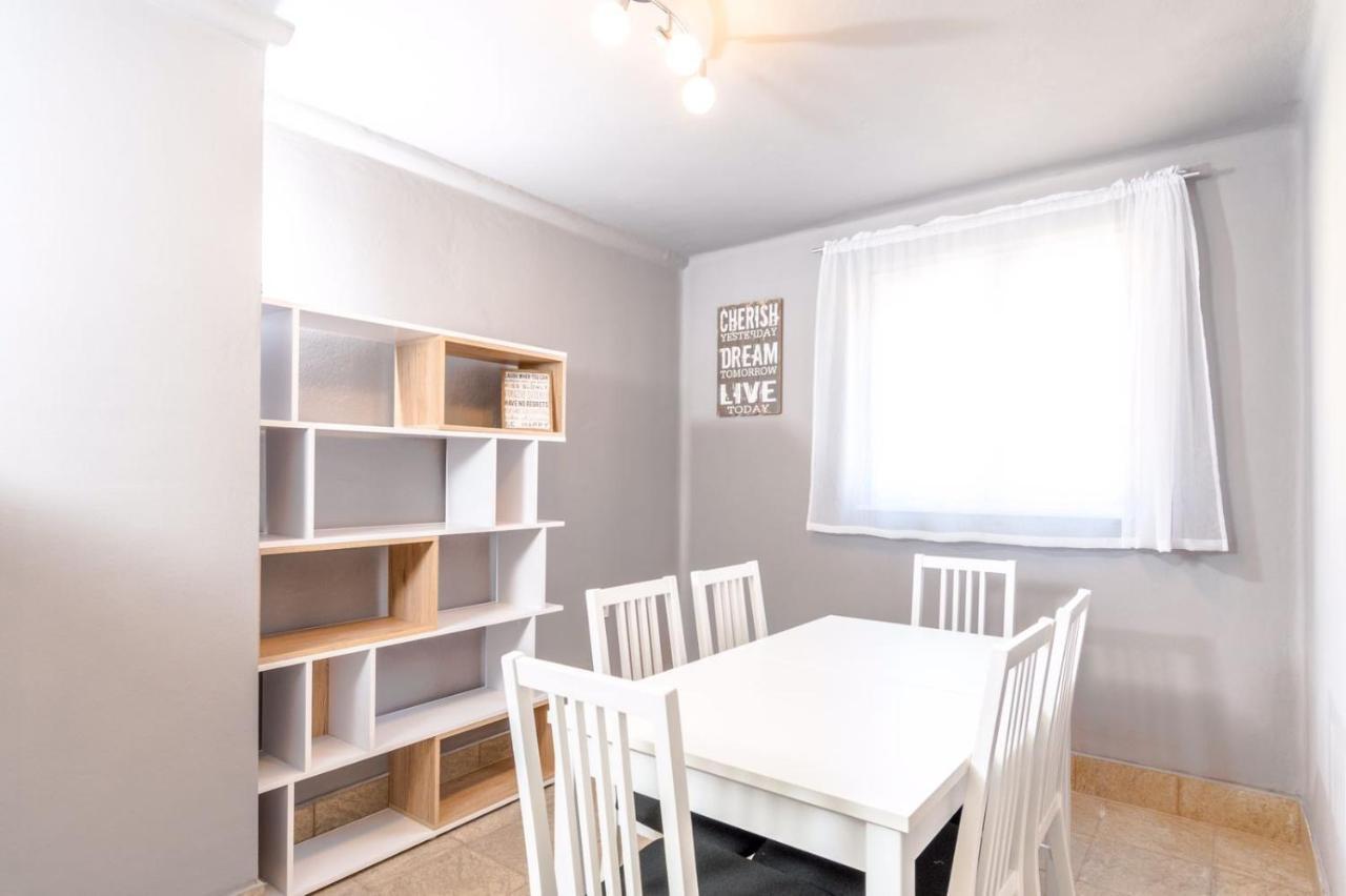 Klarina Beach Apartment สปลิท ภายนอก รูปภาพ
